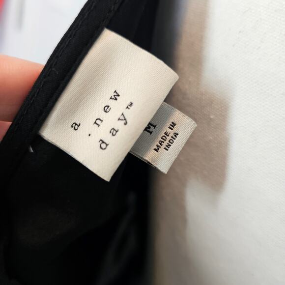 A New Day Flutter Sleeve V-neck Black Tie Back Blouse Size Medium - Picture 8 of 9